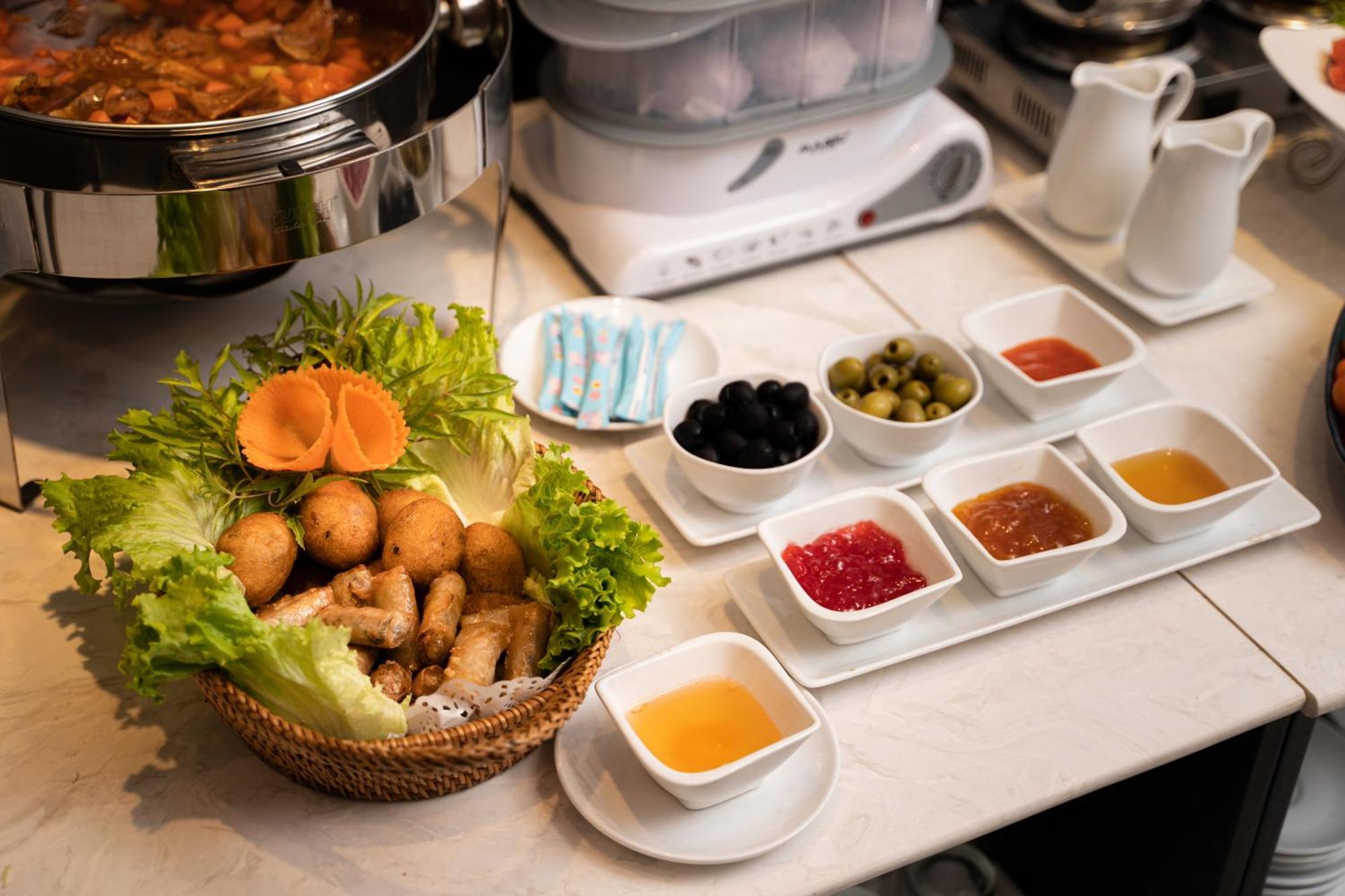 Hanoi Garden Hotel & Spa Bagian luar foto